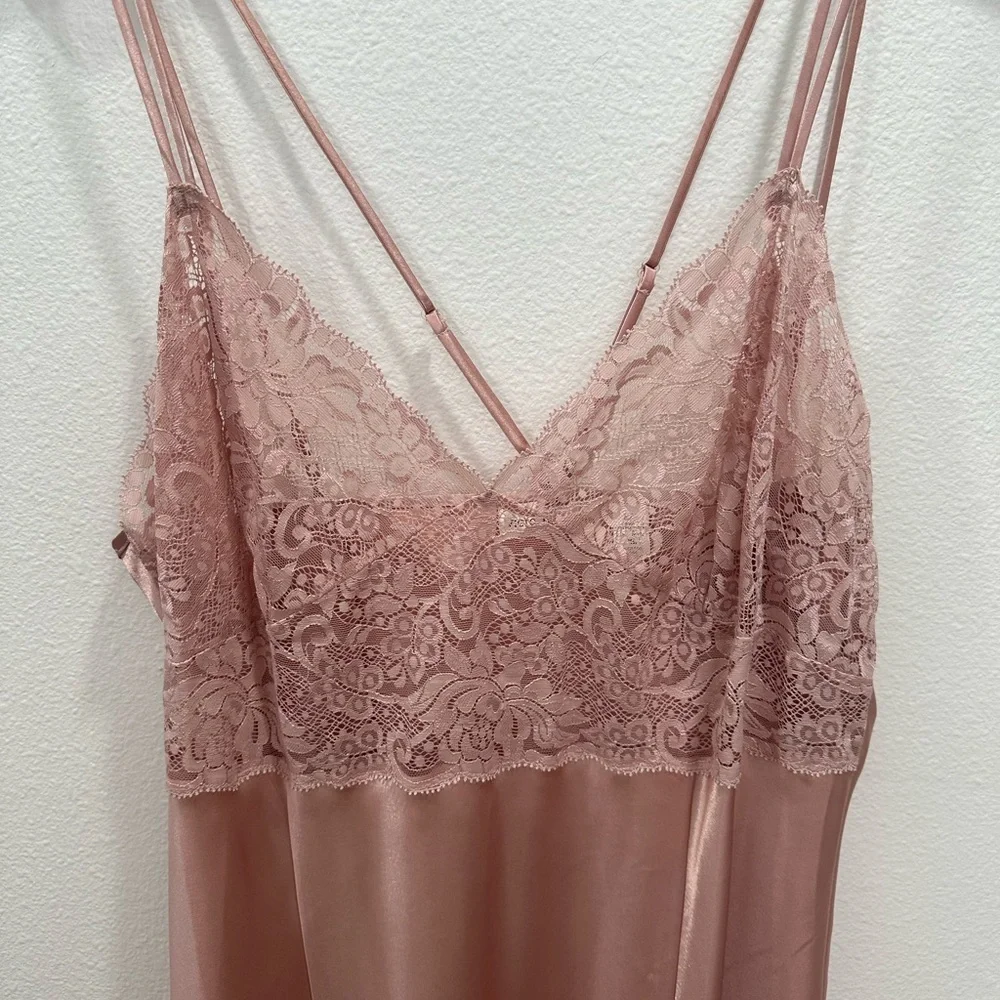 Victoria's Secret Blush Pink XL Satin Robe and Lace Chemise gown slip Set - Picture 5 of 11